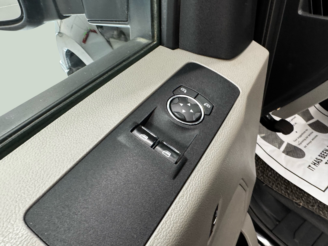 Ford Super Duty F-250 SRW XLT 4WD Reg Cab 8' Box 2018