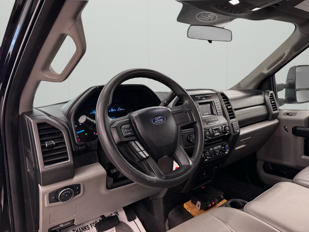 Ford Super Duty F-250 SRW XLT 4WD Reg Cab 8' Box 2018