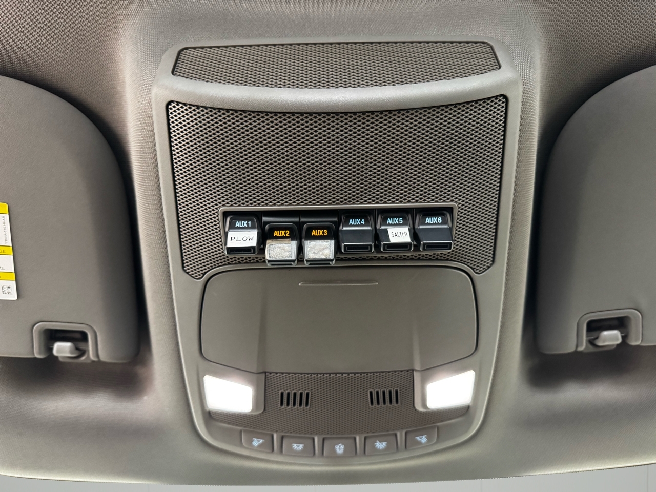 Ford Super Duty F-250 SRW XLT 4WD Reg Cab 8' Box 2018