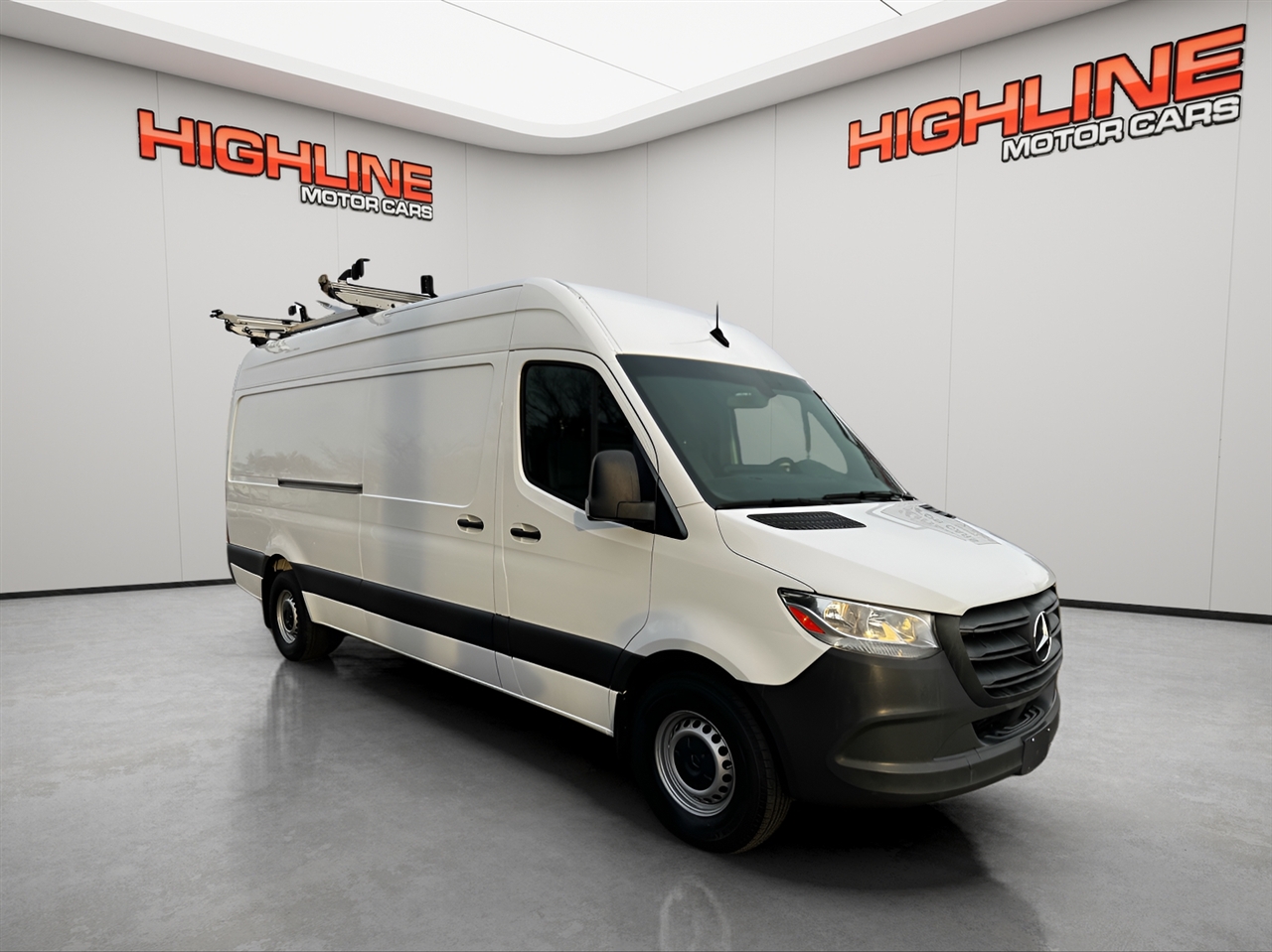 Mercedes-Benz Sprinter Cargo Van 2500 High Roof V6 170" RWD 2022