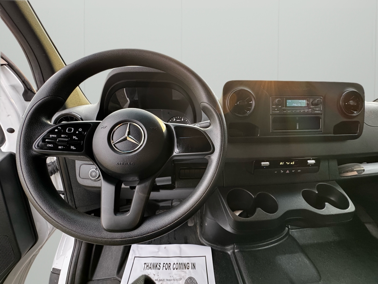 Mercedes-Benz Sprinter Cargo Van 2500 High Roof V6 170" RWD 2022