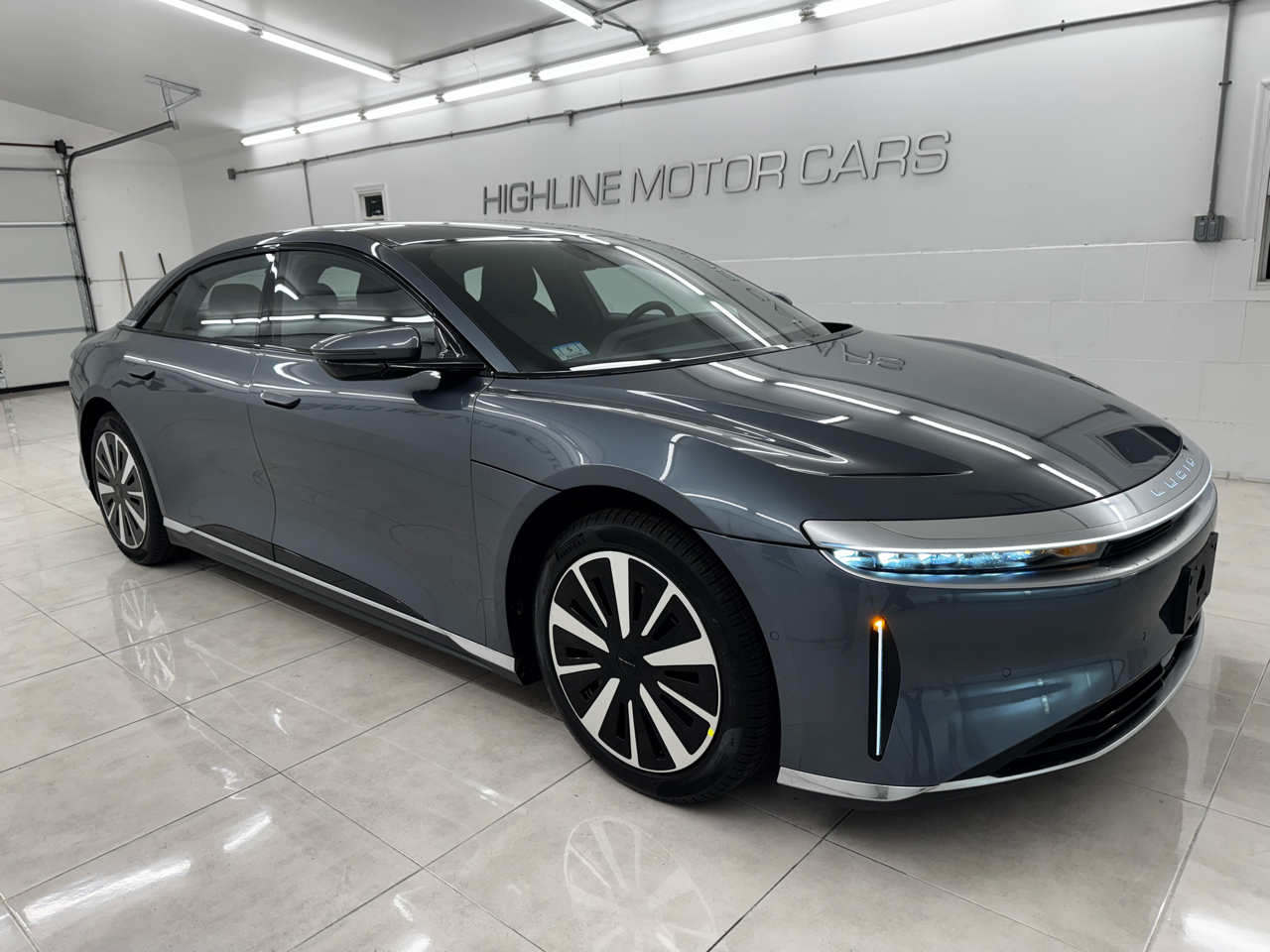 Lucid Air Pure RWD 2024