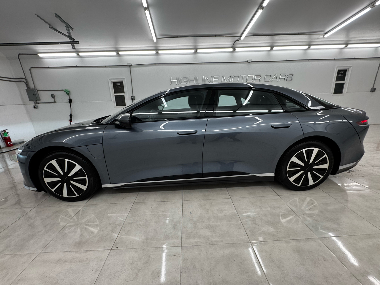 Lucid Air Pure RWD 2024