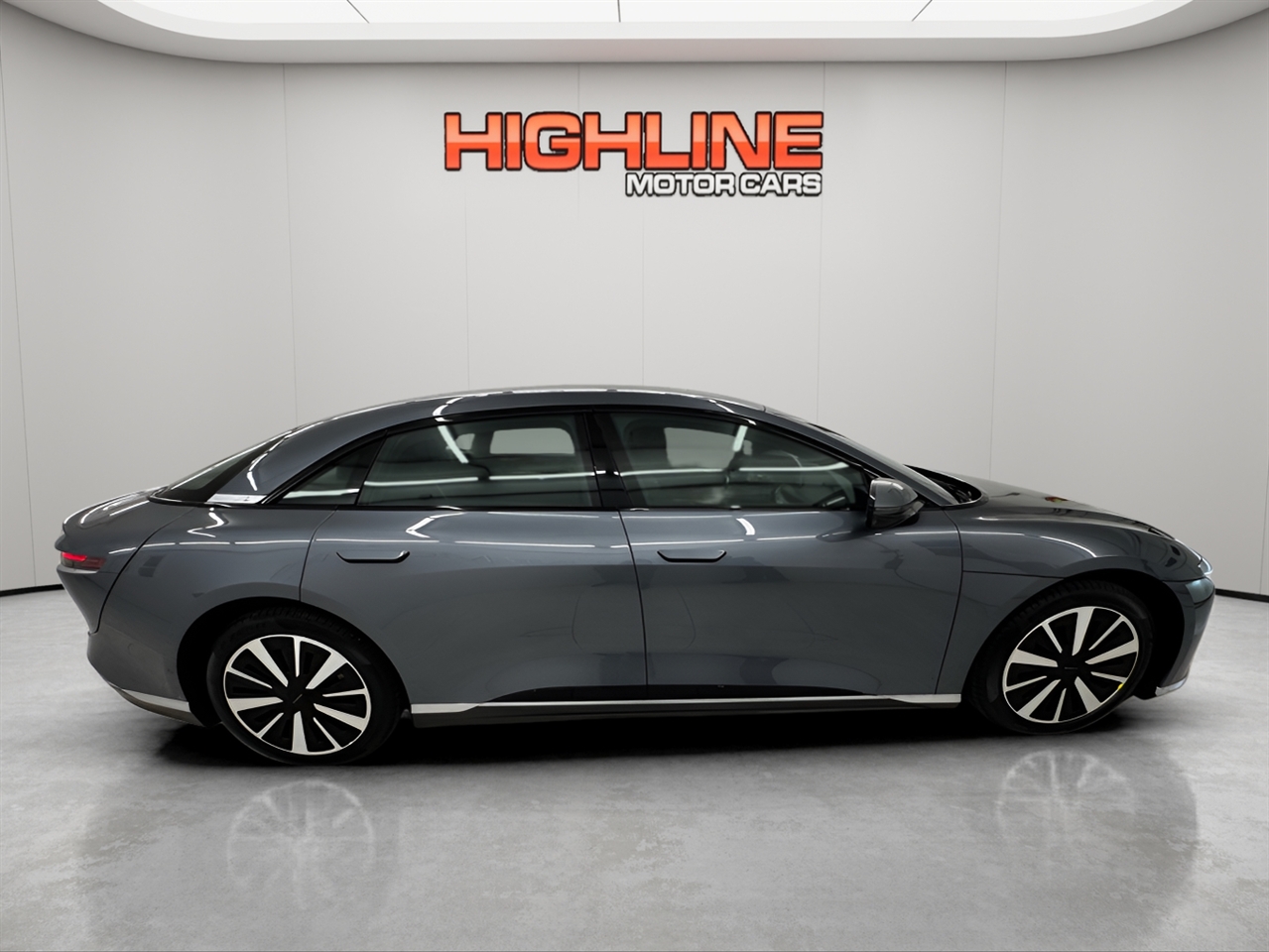 Lucid Air Pure RWD 2024