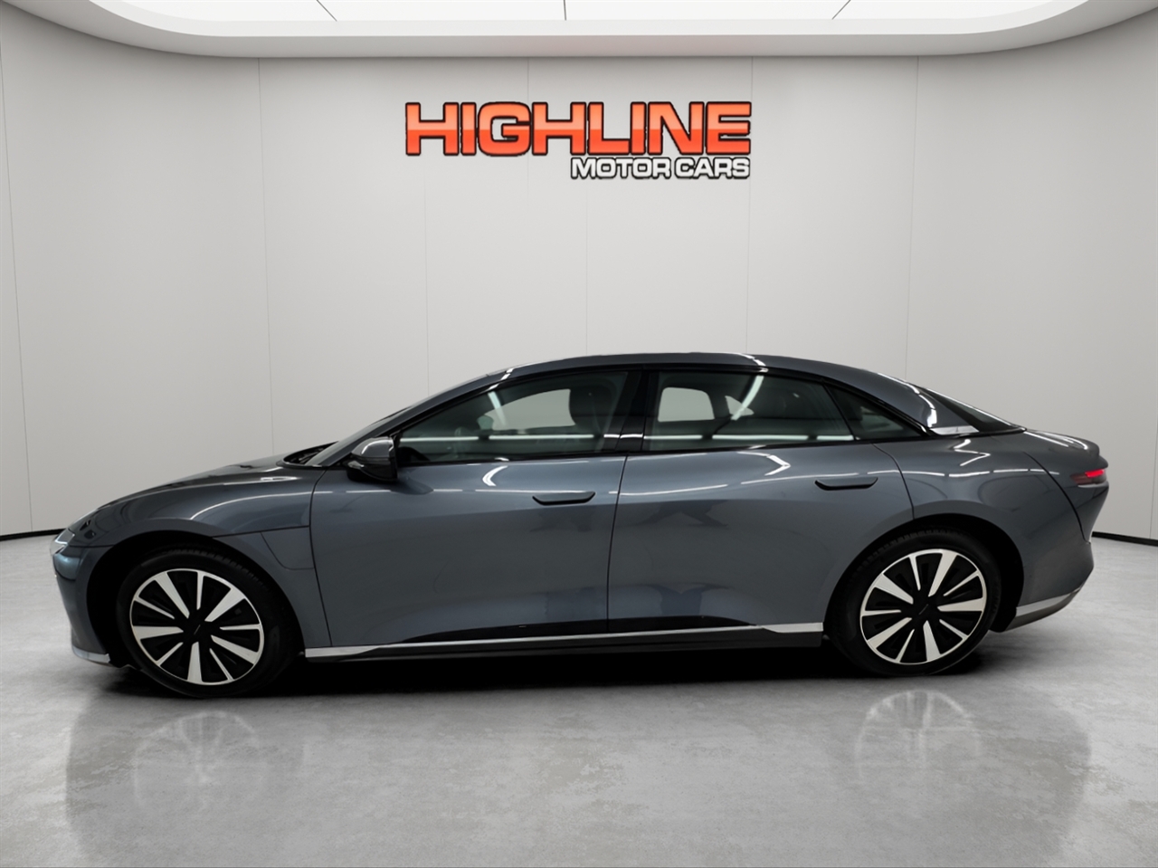 Lucid Air Pure RWD 2024