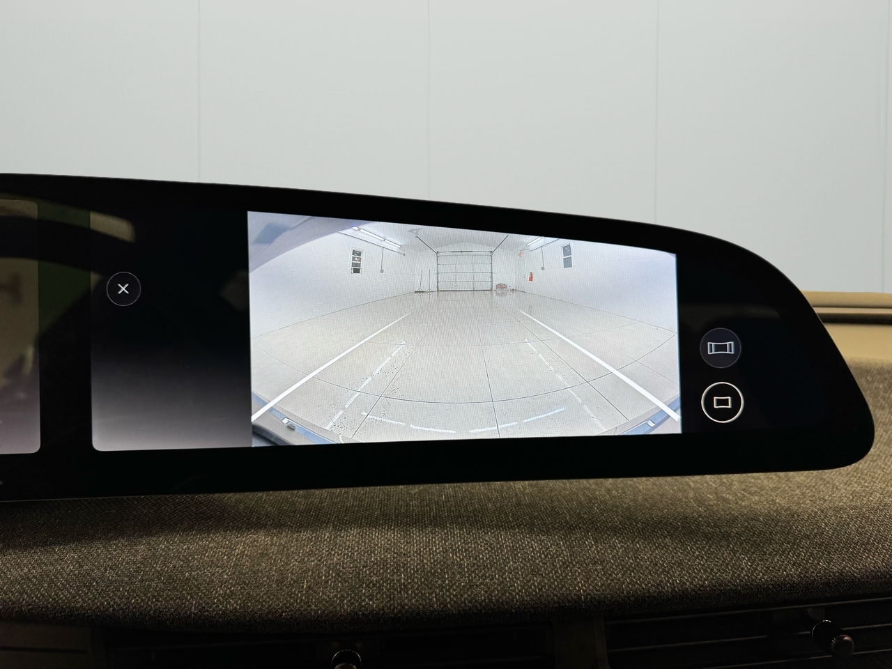 Lucid Air Pure RWD 2024