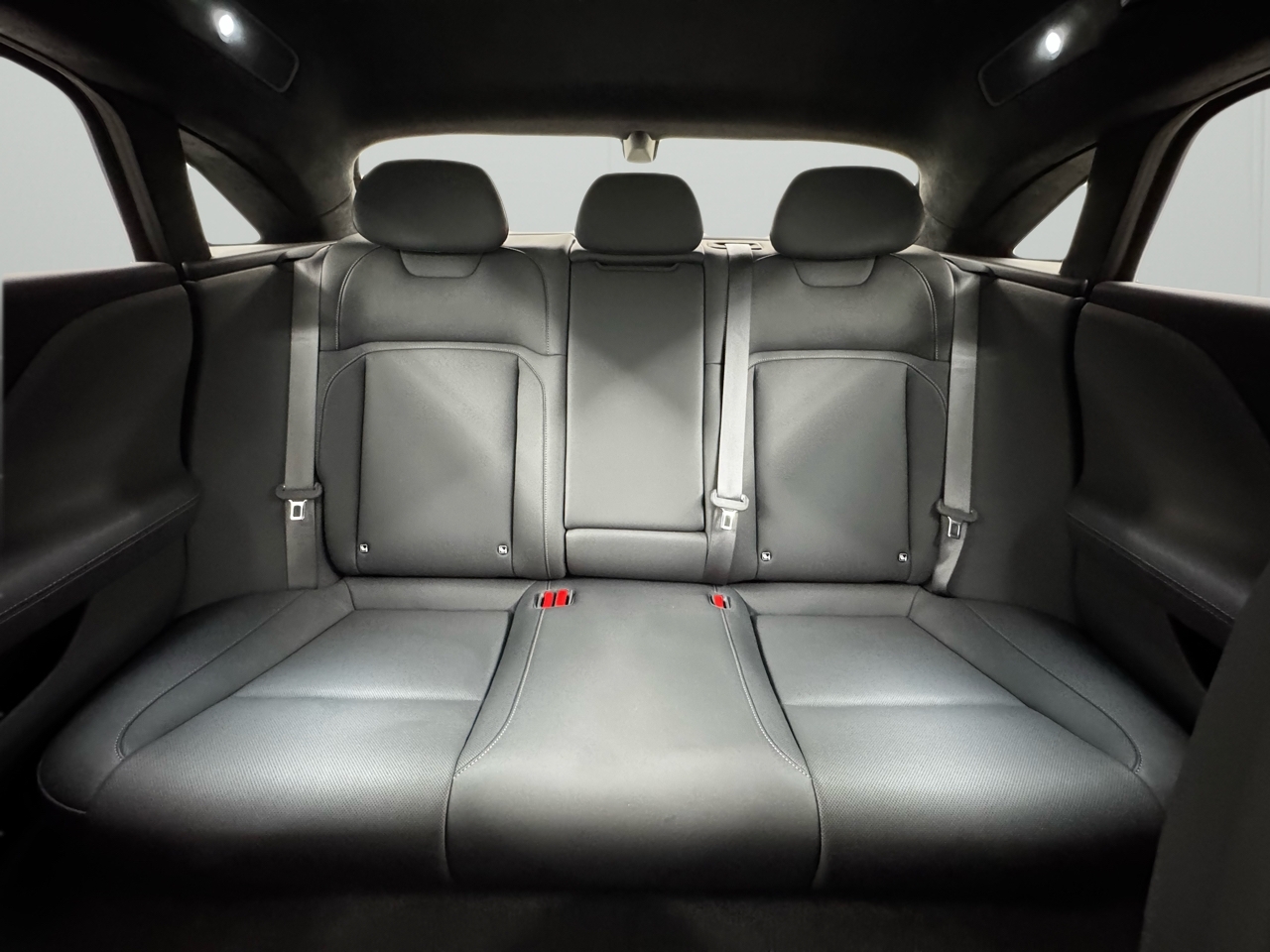 Lucid Air Pure RWD 2024