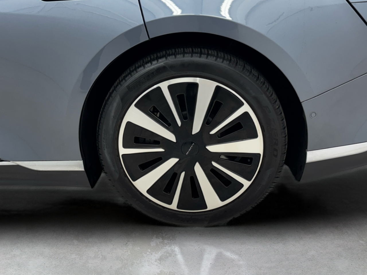 Lucid Air Pure RWD 2024