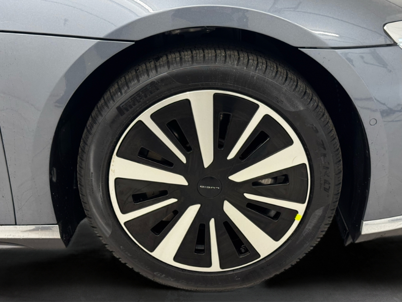 Lucid Air Pure RWD 2024