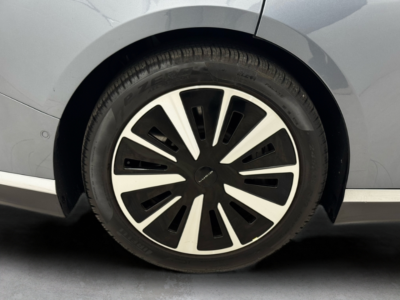 Lucid Air Pure RWD 2024