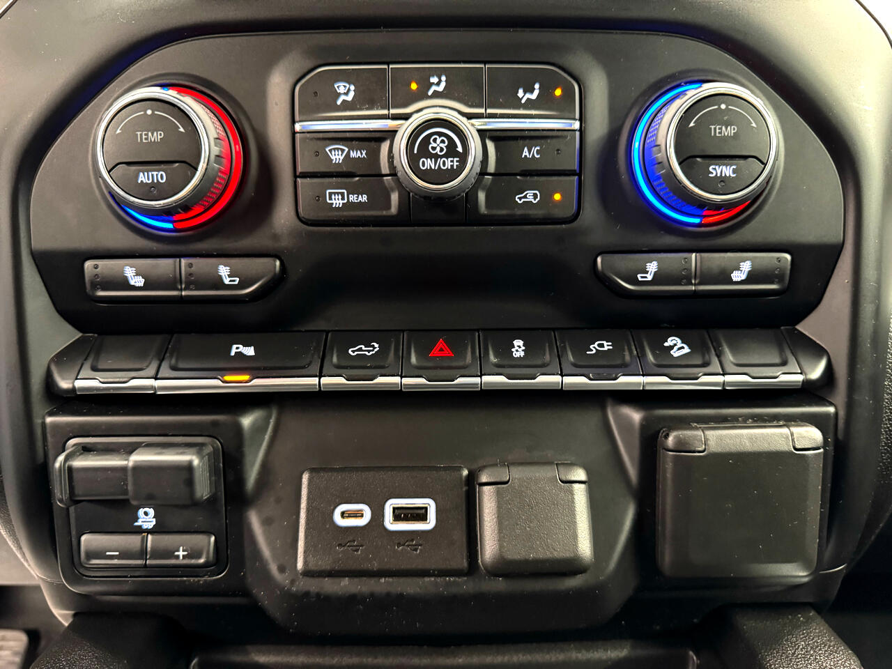 Chevrolet Silverado 1500 LTD 4WD Crew Cab 147" LT Trail Boss 2022