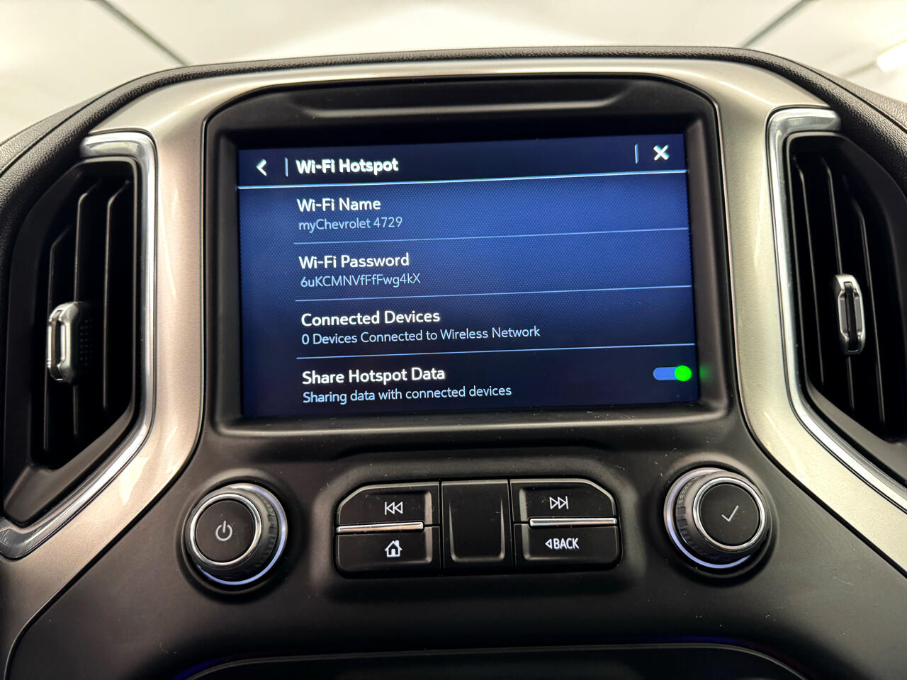 Chevrolet Silverado 1500 LTD 4WD Crew Cab 147" LT Trail Boss 2022