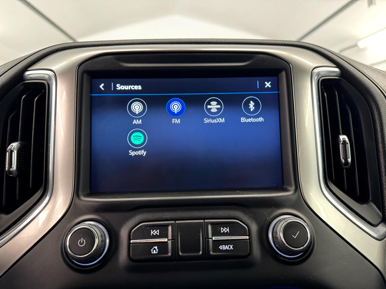 Chevrolet Silverado 1500 LTD 4WD Crew Cab 147" LT Trail Boss 2022