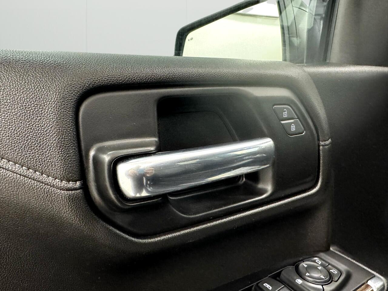 Chevrolet Silverado 1500 LTD 4WD Crew Cab 147" LT Trail Boss 2022