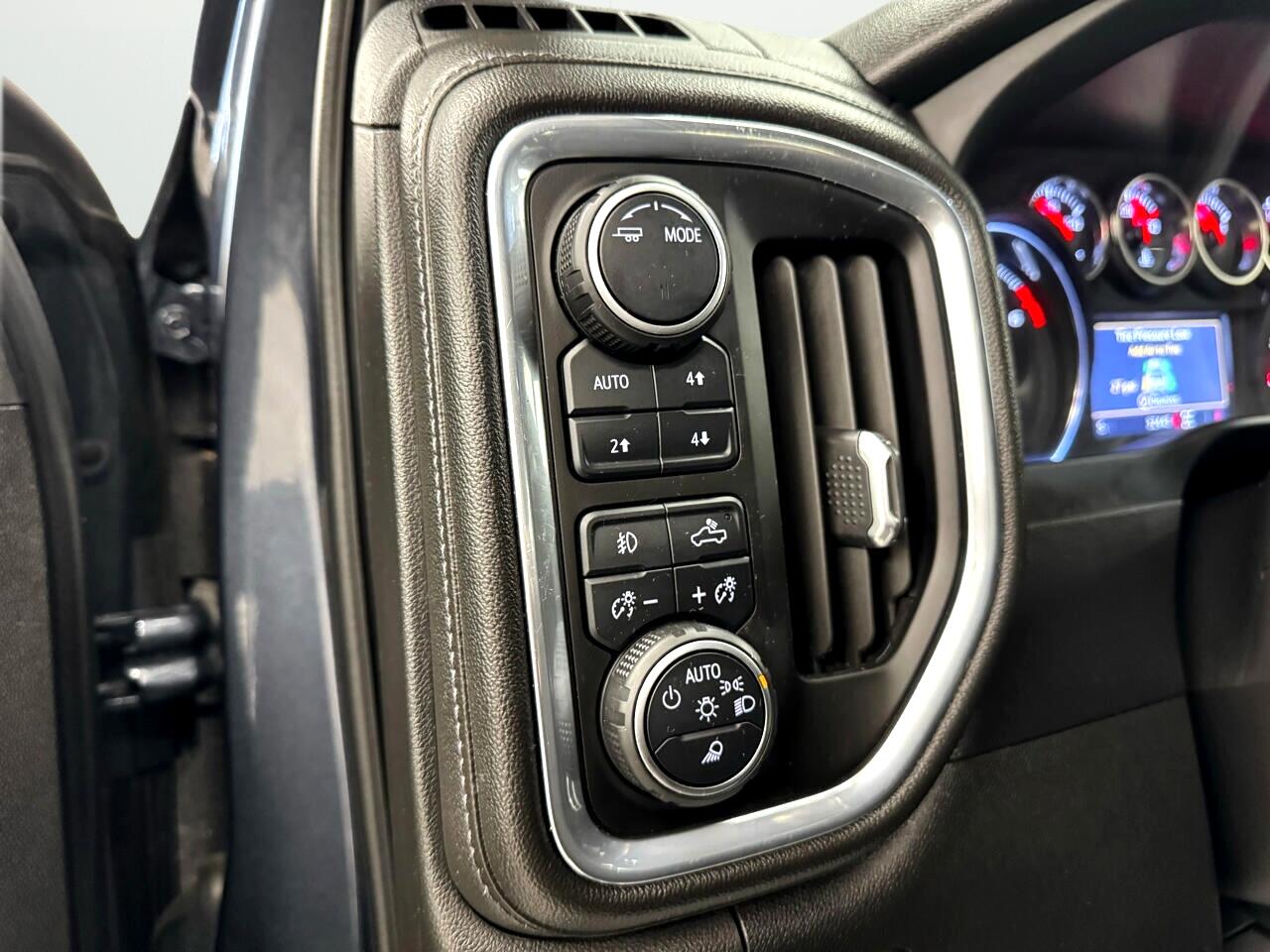 Chevrolet Silverado 1500 LTD 4WD Crew Cab 147" LT Trail Boss 2022