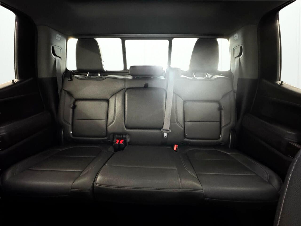 Chevrolet Silverado 1500 LTD 4WD Crew Cab 147" LT Trail Boss 2022