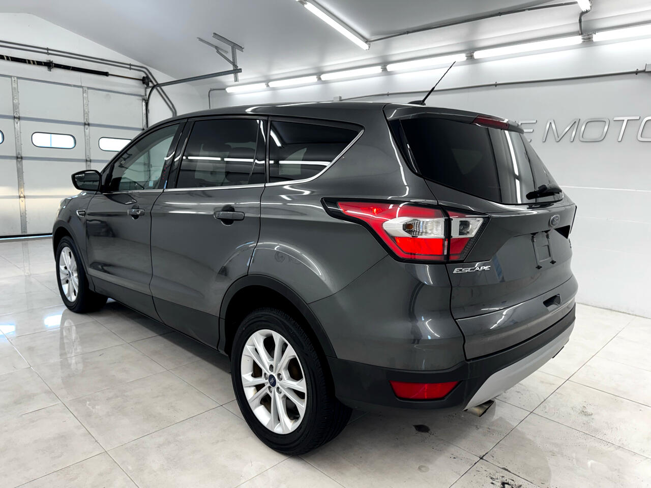 Ford Escape SE FWD 2017