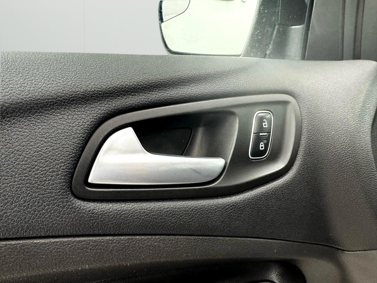 Ford Escape SE FWD 2017