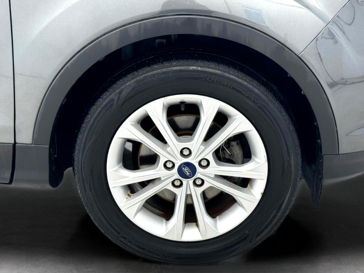 Ford Escape SE FWD 2017