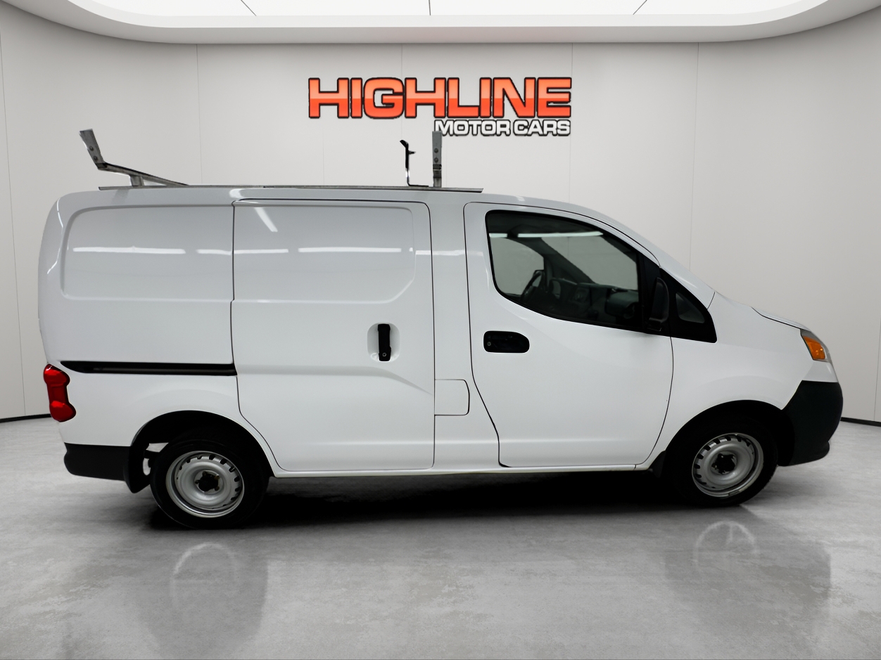 Nissan NV200 Compact Cargo I4 S 2017