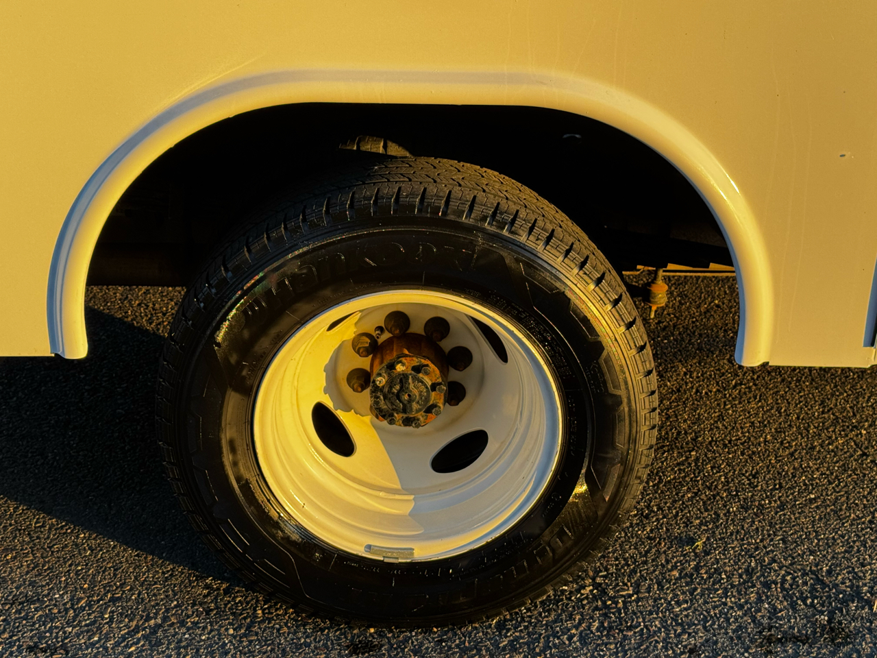 Ford E-Series Cutaway E-350 SRW 138" WB 2025