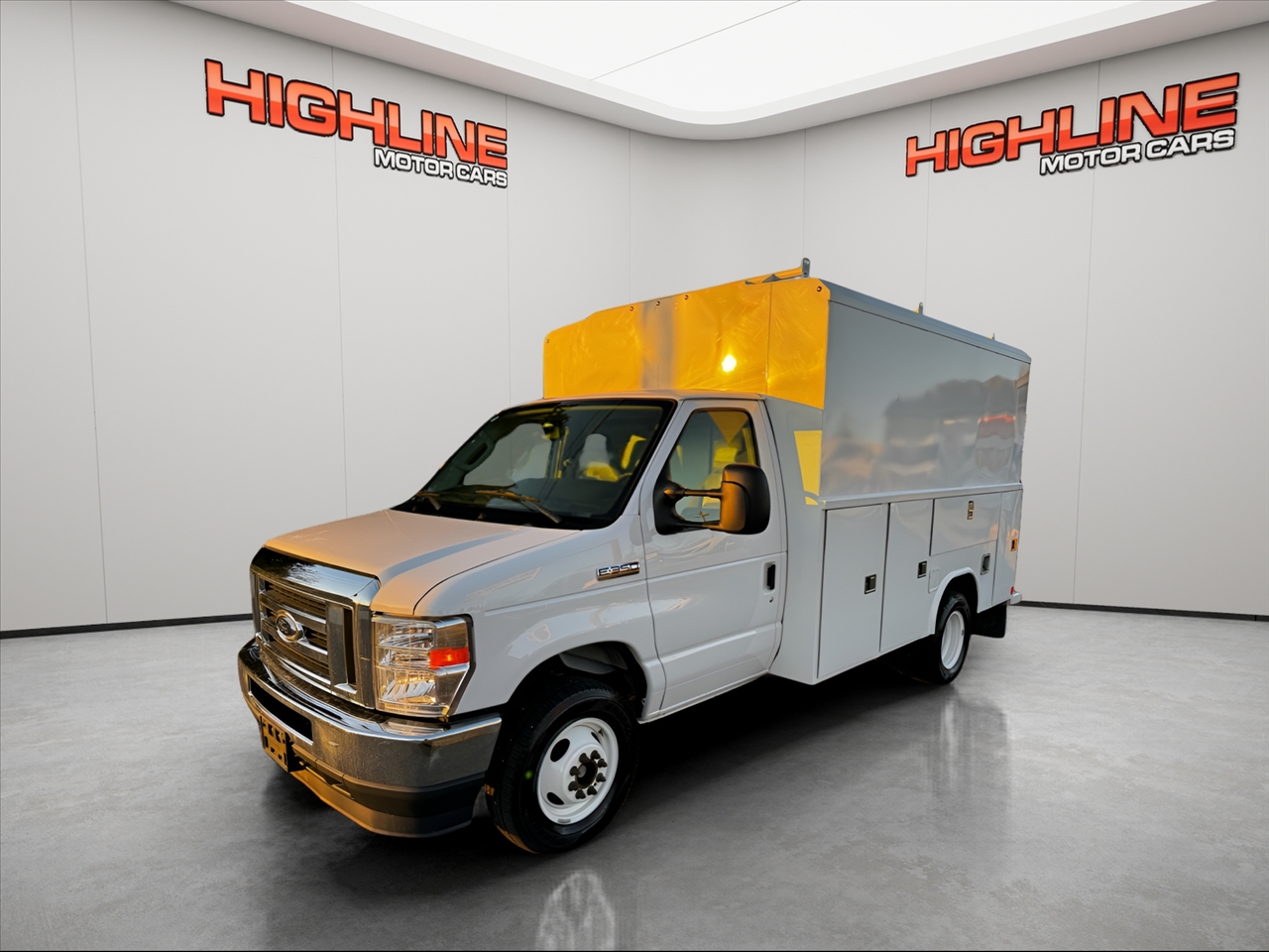 2025 Ford E-Series Cutaway Base's photo