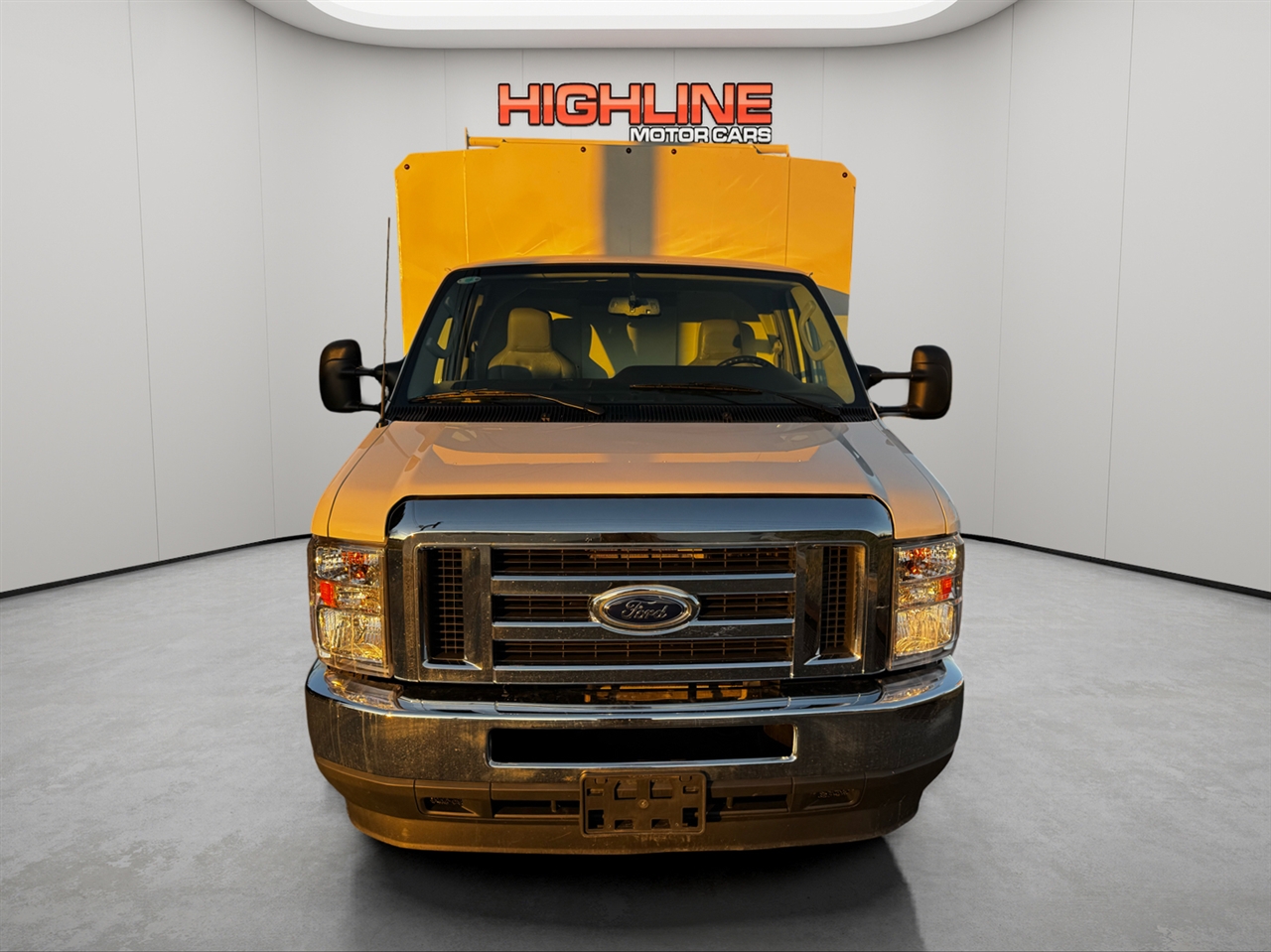 Ford E-Series Cutaway E-350 SRW 138" WB 2025