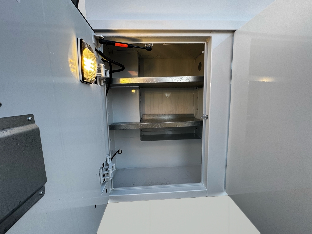 Ford E-Series Cutaway E-350 SRW 138" WB 2025