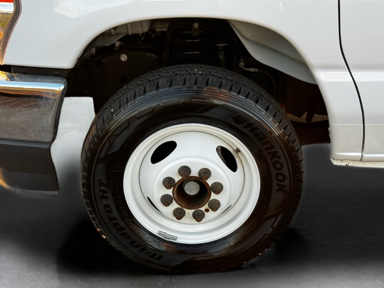 Ford E-Series Cutaway E-350 SRW 138" WB 2025