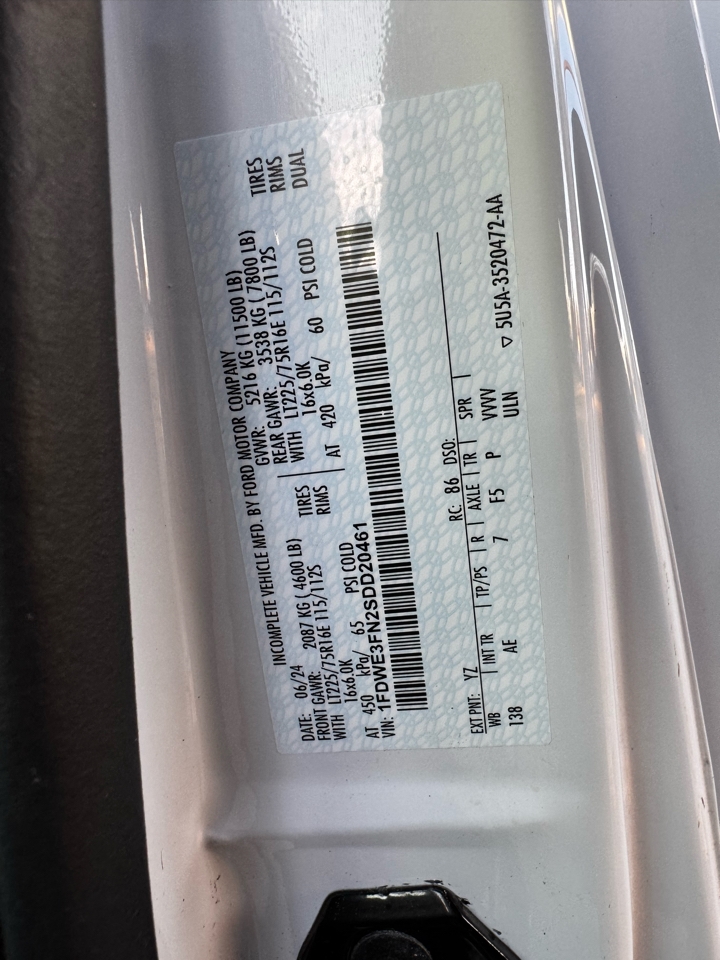 Ford E-Series Cutaway E-350 SRW 138" WB 2025