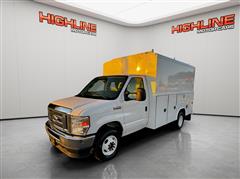 2025 Ford E-Series Cutaway 