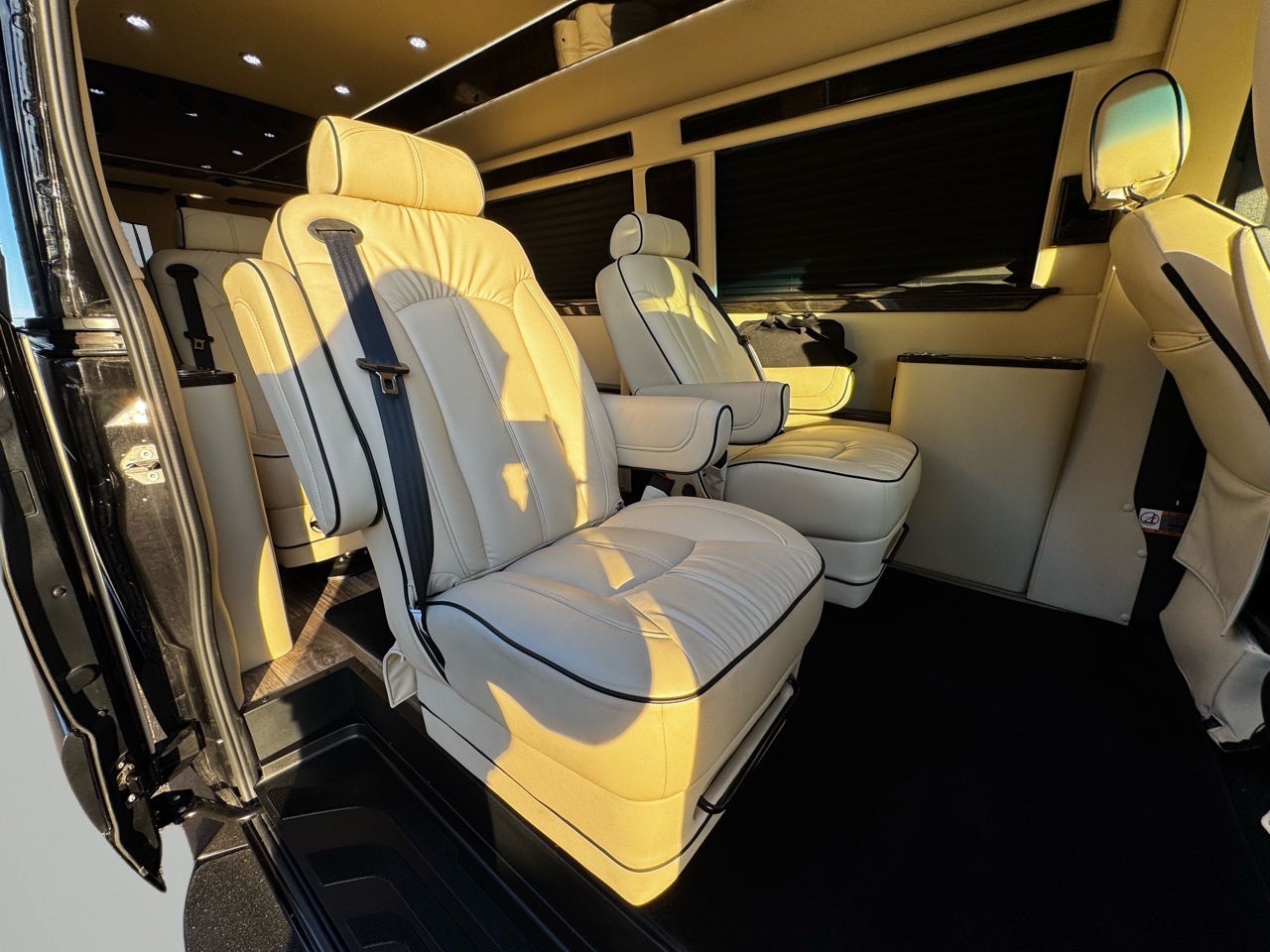 Mercedes-Benz Sprinter Cargo Van 3500XD High Roof I4 Diesel HO 170" Extended RWD 2024