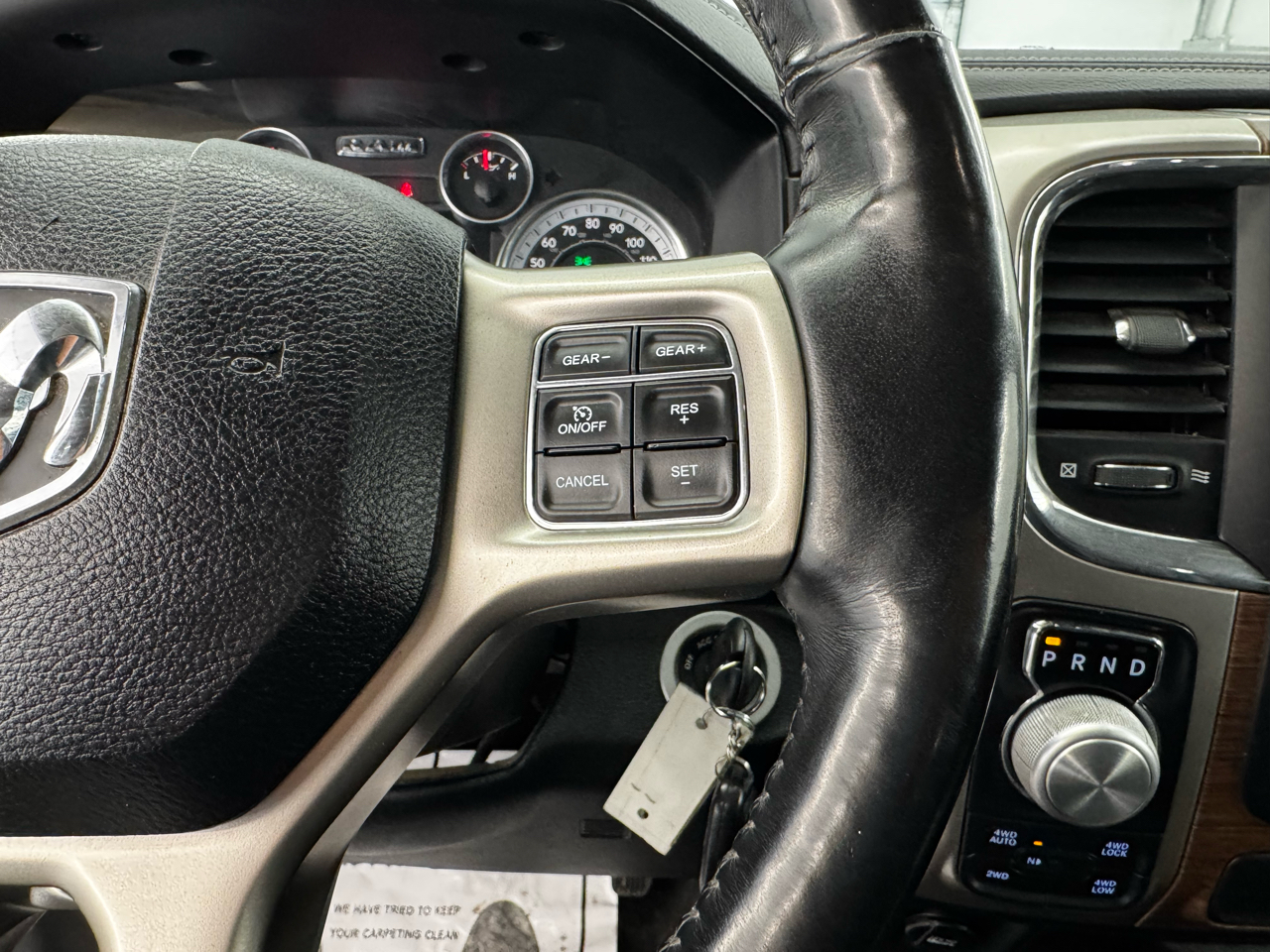 RAM 1500 Laramie 4x4 Crew Cab 5'7" Box 2017