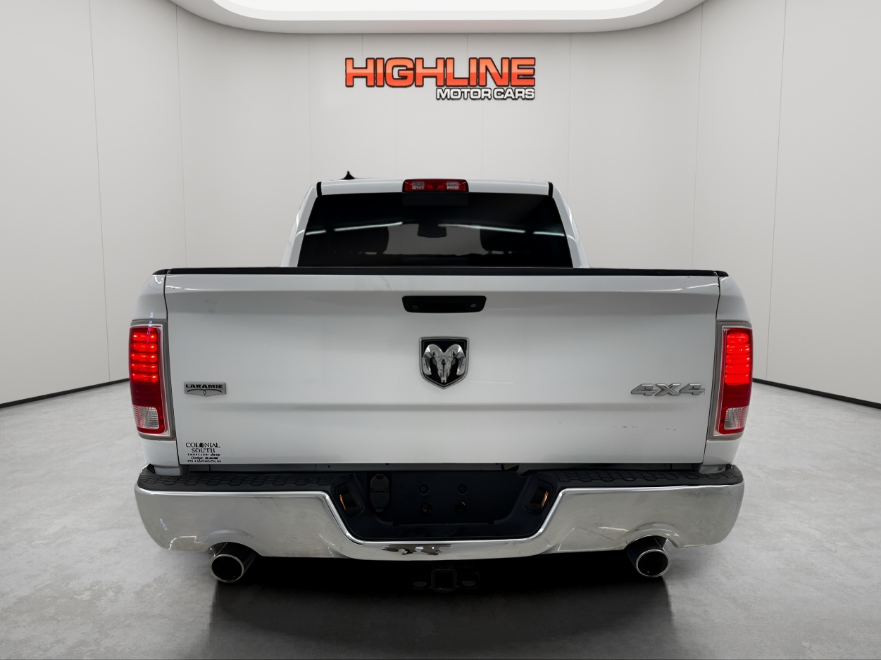 RAM 1500 Laramie 4x4 Crew Cab 5'7" Box 2017