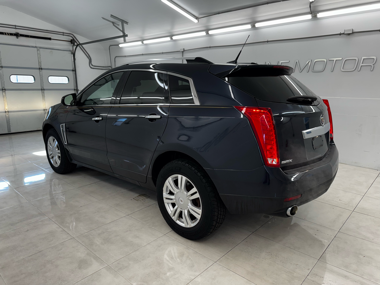 Cadillac SRX FWD 4dr Luxury Collection 2014