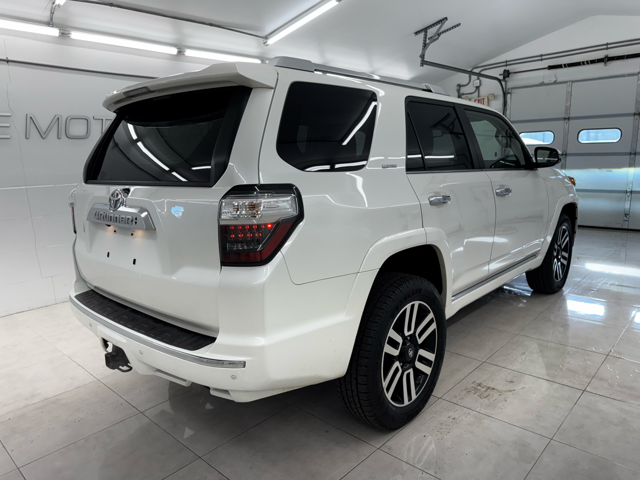Toyota 4Runner Limited 4WD (Natl) 2021