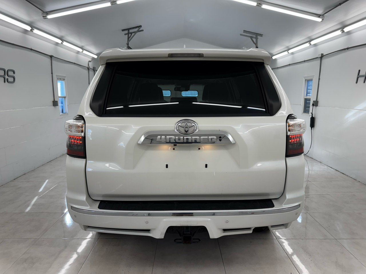 Toyota 4Runner Limited 4WD (Natl) 2021