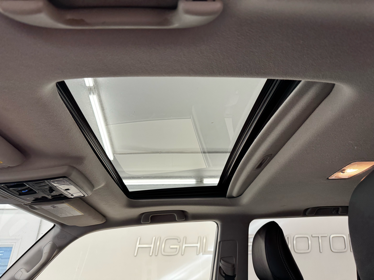 Toyota 4Runner Limited 4WD (Natl) 2021