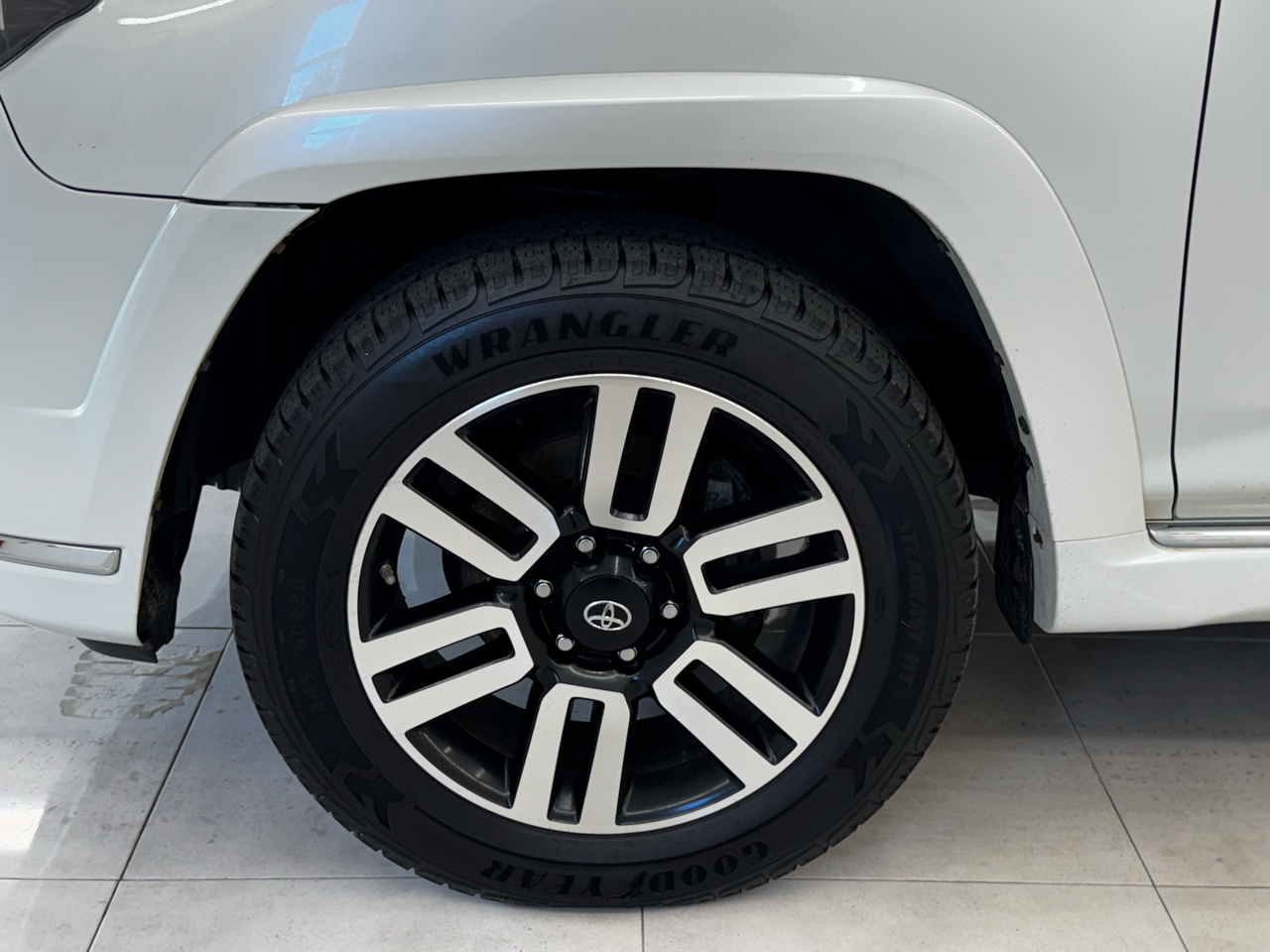 Toyota 4Runner Limited 4WD (Natl) 2021