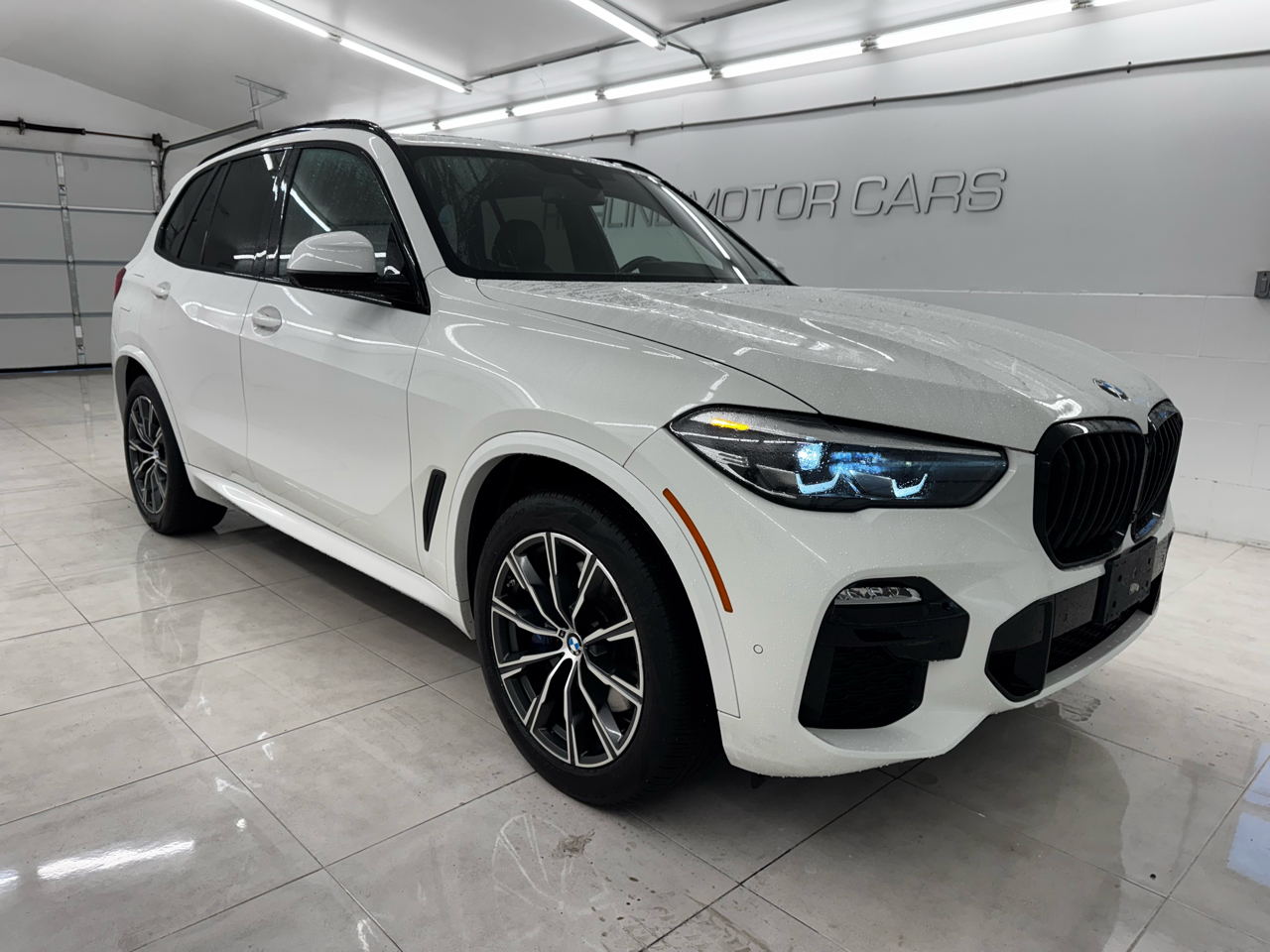 BMW X5 xDrive40i Sports Activity Vehicle 2021