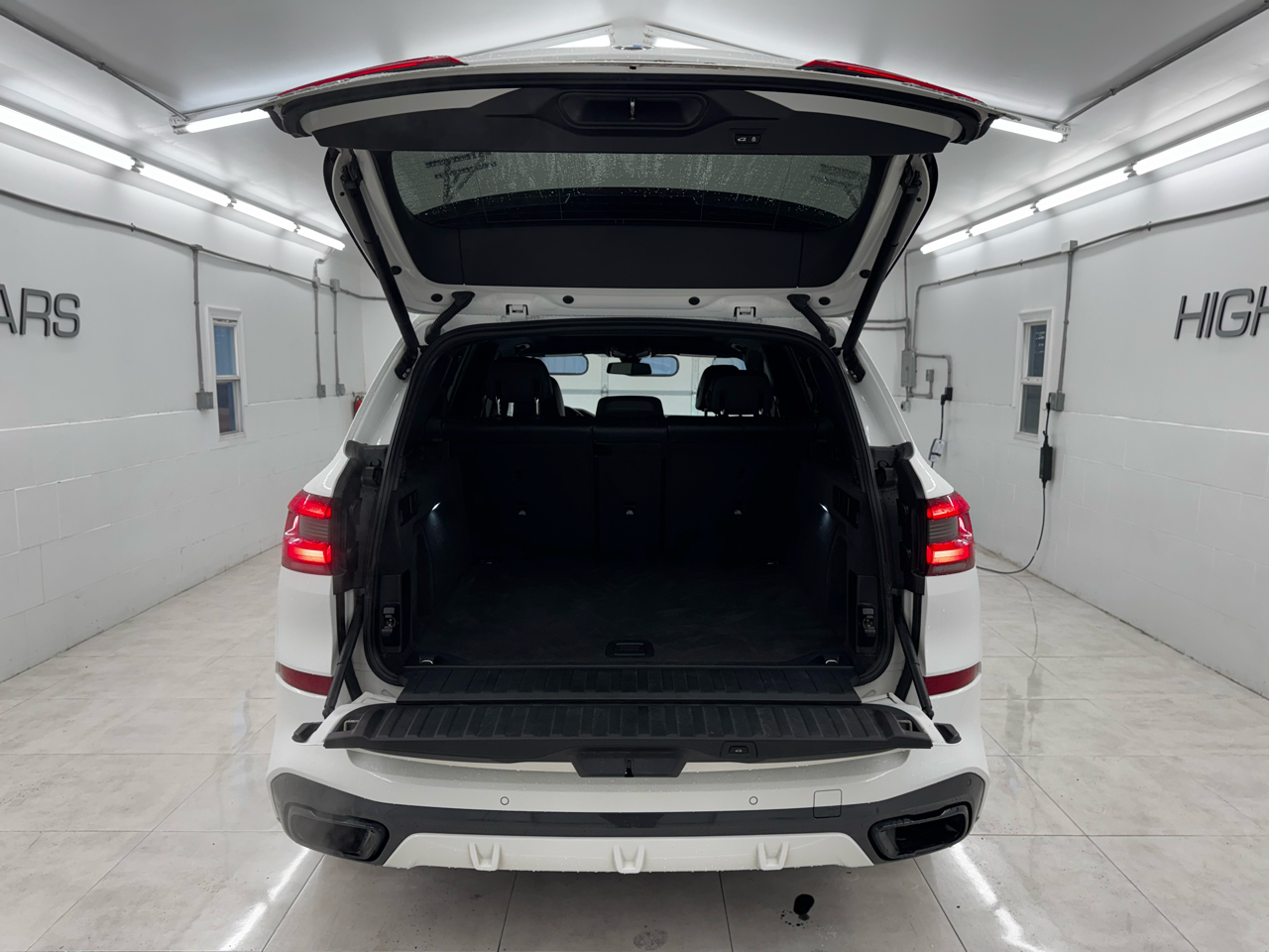 BMW X5 xDrive40i Sports Activity Vehicle 2021