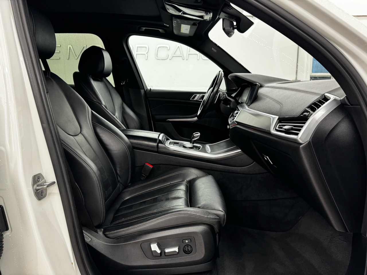 BMW X5 xDrive40i Sports Activity Vehicle 2021