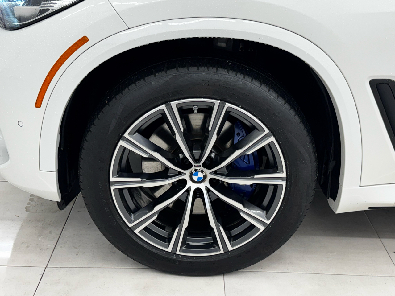 BMW X5 xDrive40i Sports Activity Vehicle 2021