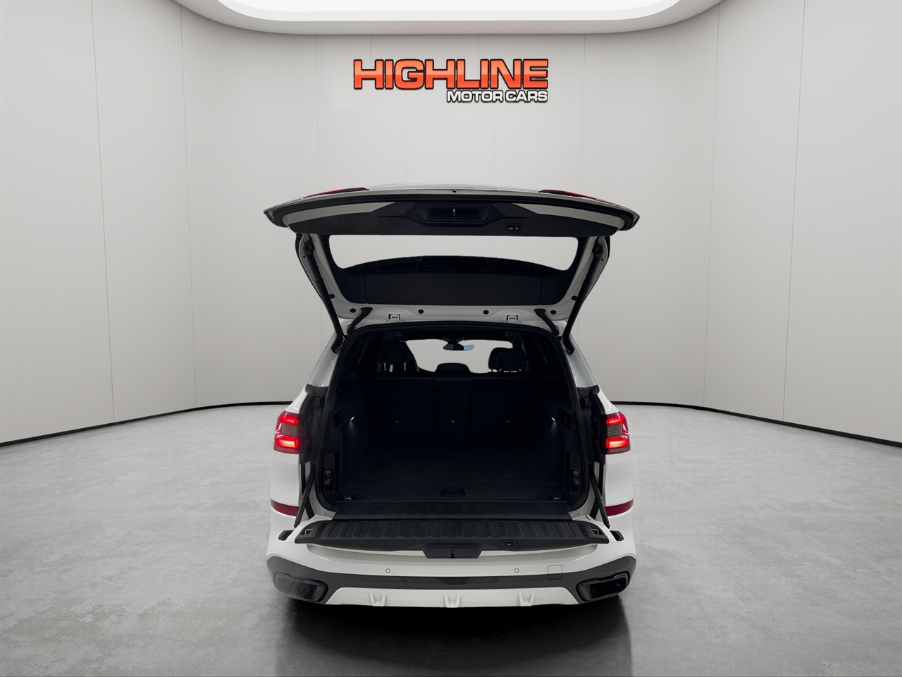 BMW X5 xDrive40i Sports Activity Vehicle 2021