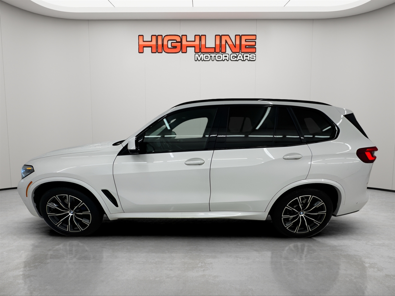 BMW X5 xDrive40i Sports Activity Vehicle 2021