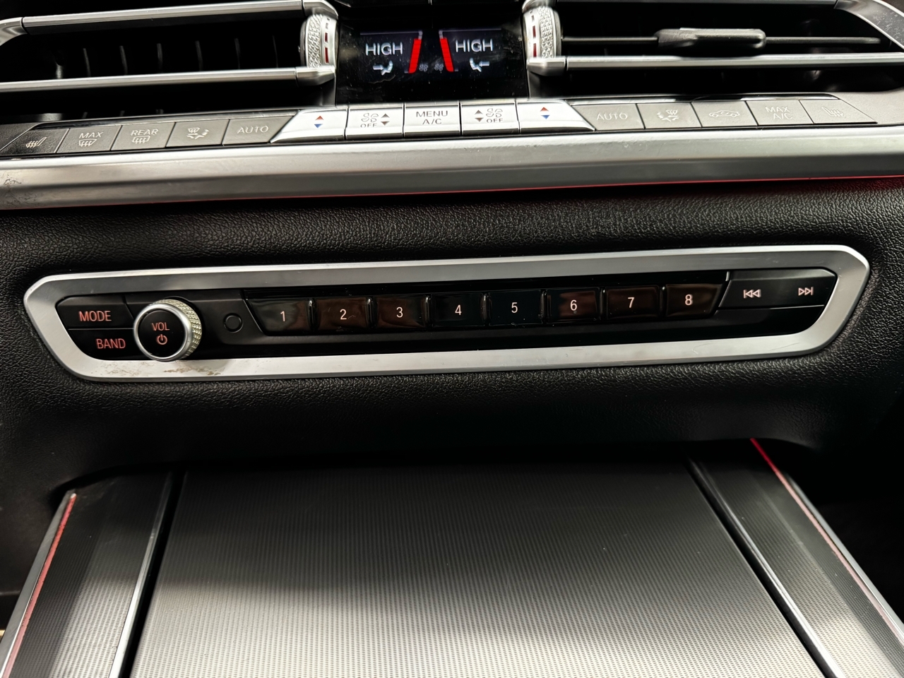 BMW X5 xDrive40i Sports Activity Vehicle 2021