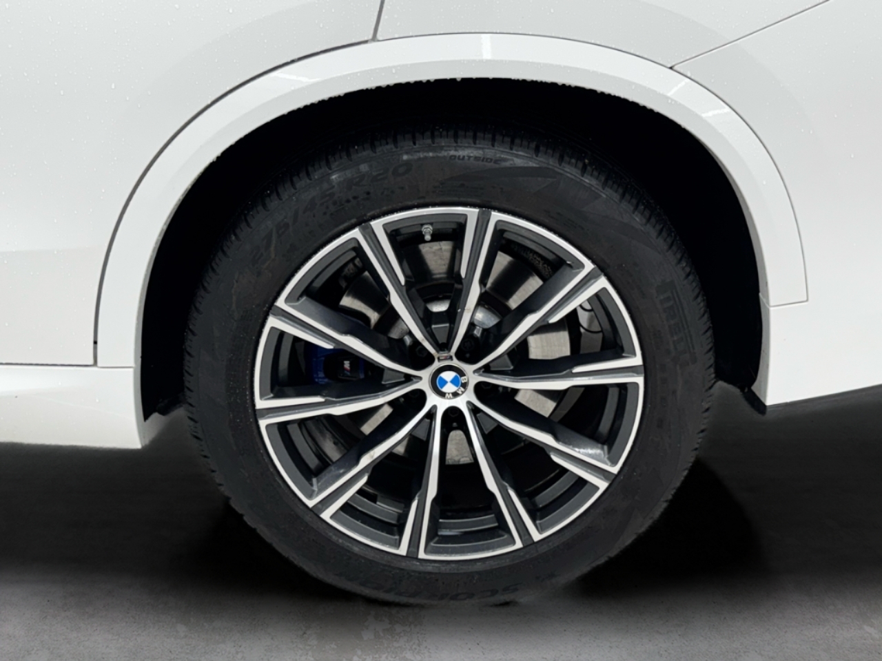 BMW X5 xDrive40i Sports Activity Vehicle 2021