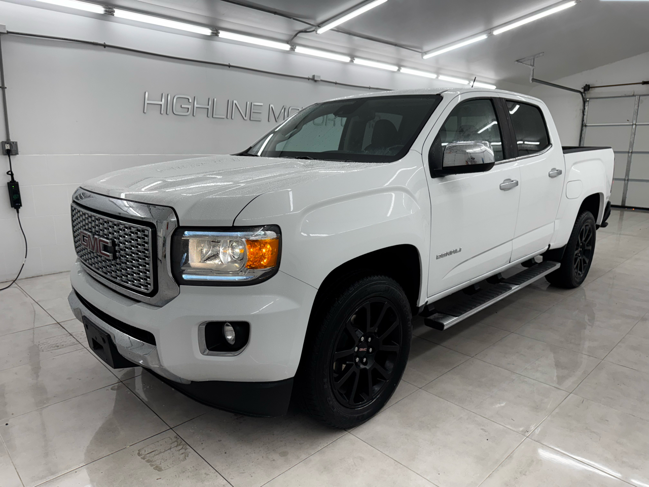 GMC Canyon 4WD Crew Cab 128" Denali 2020