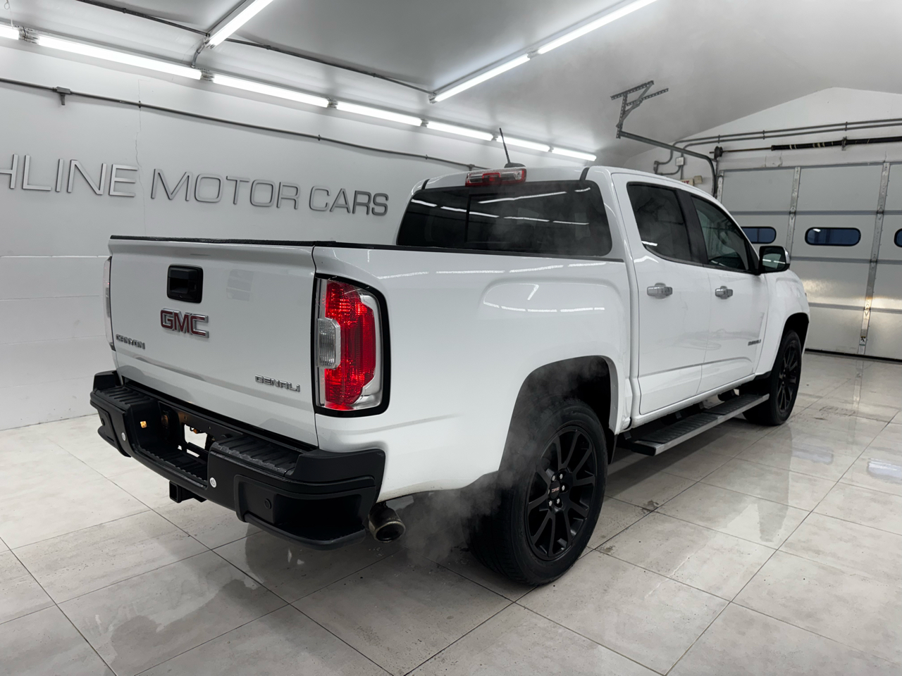 GMC Canyon 4WD Crew Cab 128" Denali 2020