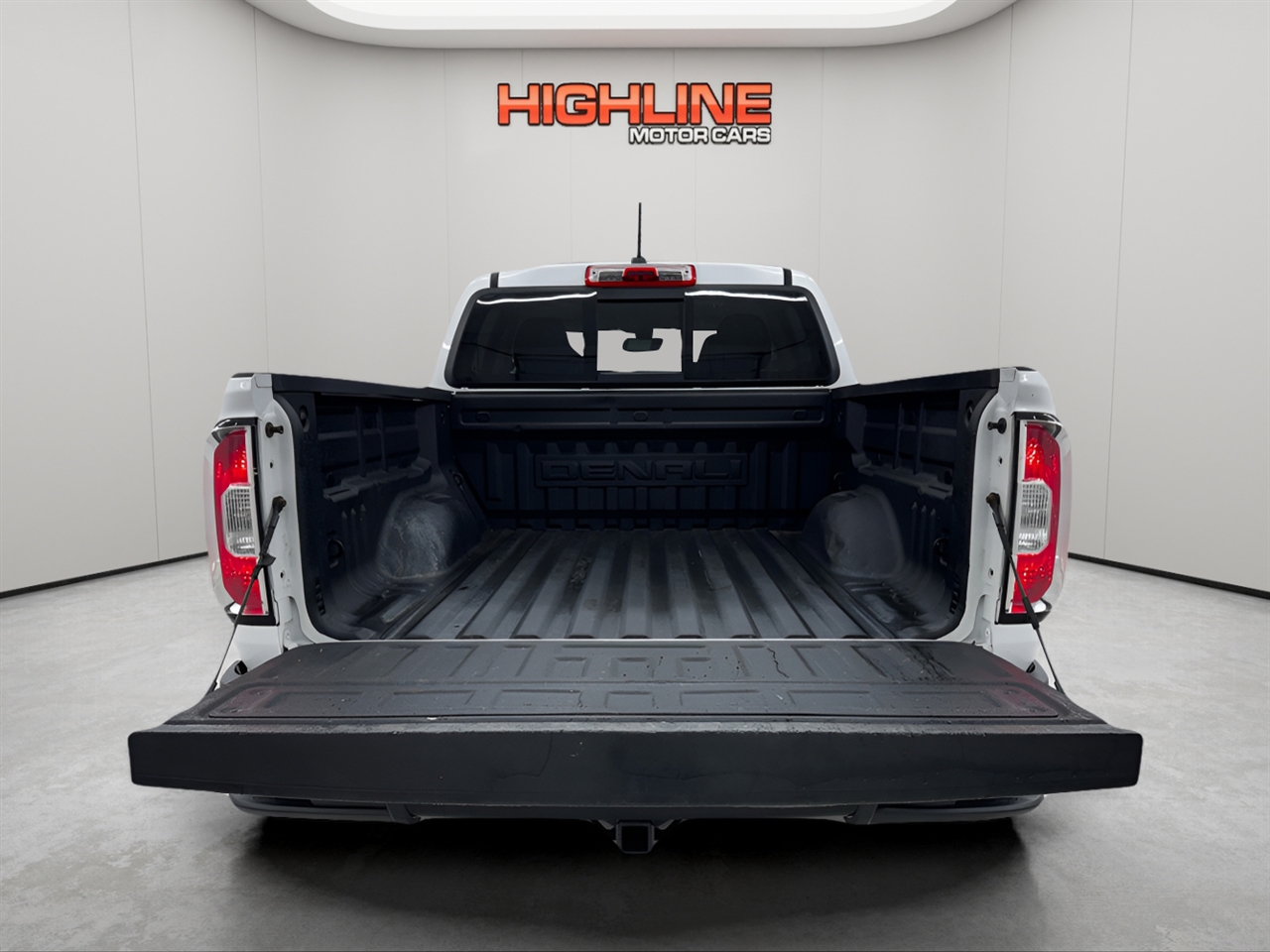 GMC Canyon 4WD Crew Cab 128" Denali 2020